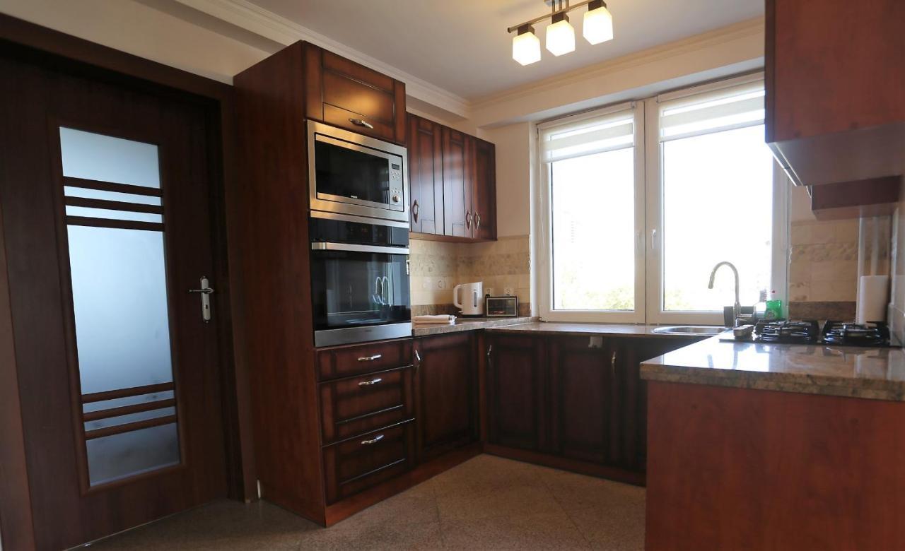 Apartament Mgm Karmelicka Varsó Kültér fotó