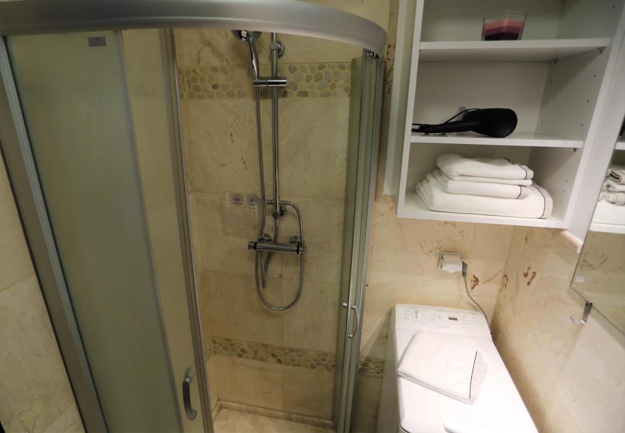 Apartament Mgm Karmelicka Varsó Kültér fotó